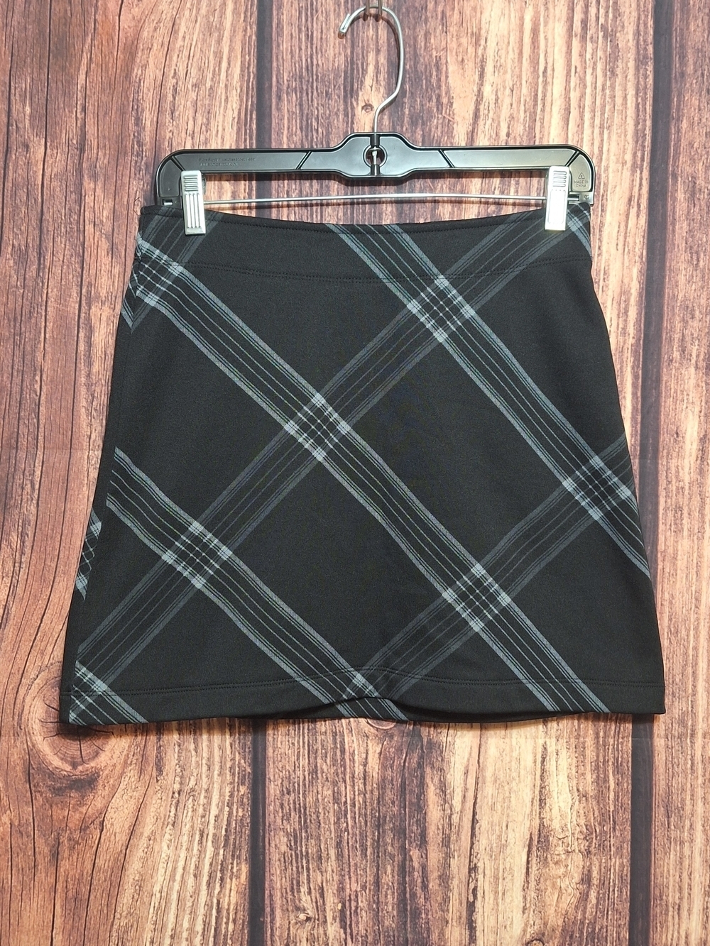 Athleta Black Mini Skirt with Gray Plaid Womens Size XS.